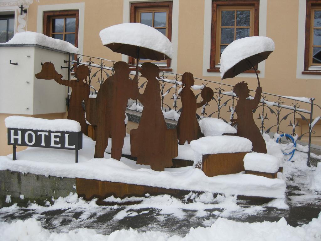 Müstair Hotel Helvetia מראה חיצוני תמונה