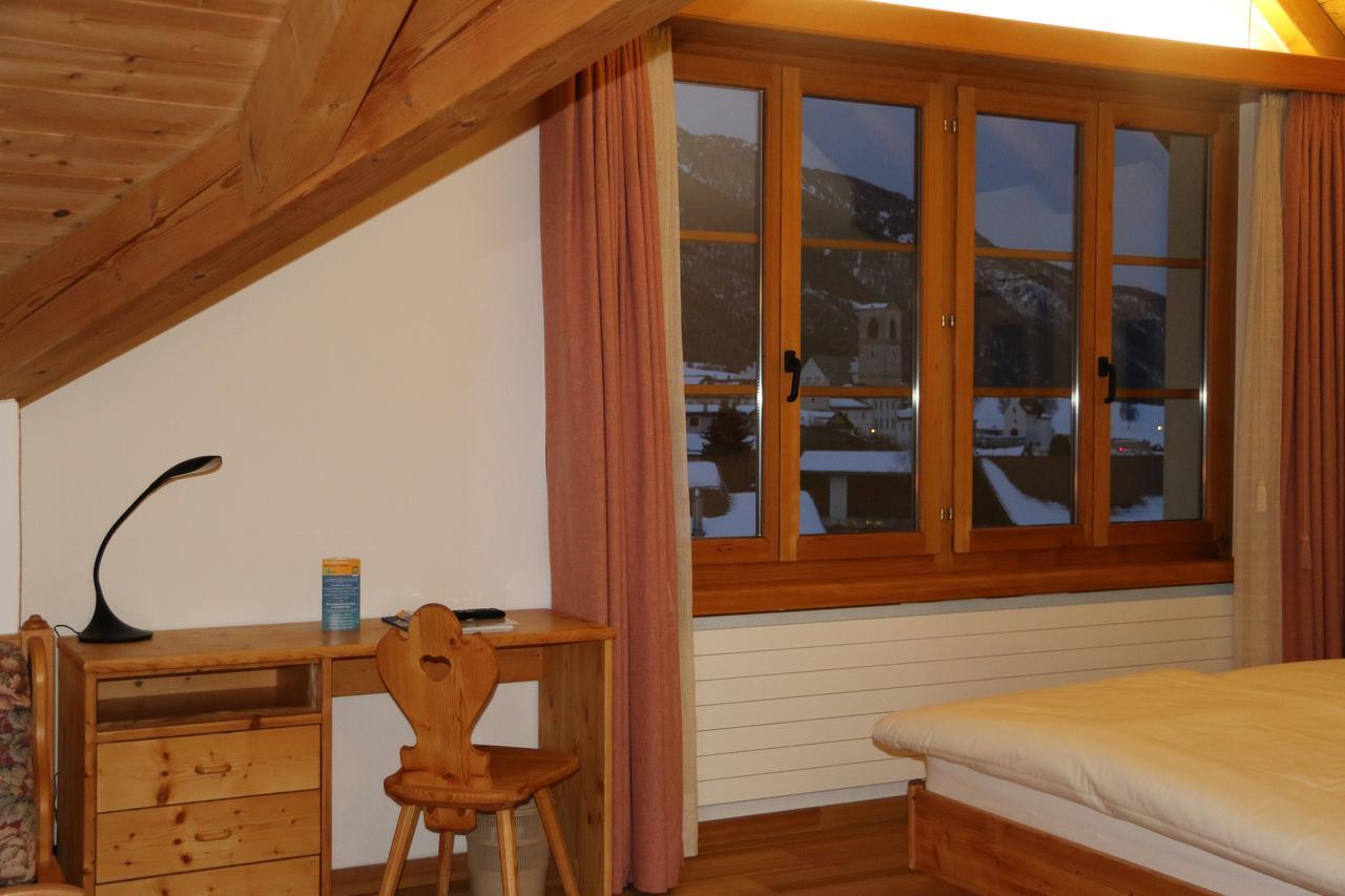 Müstair Hotel Helvetia מראה חיצוני תמונה